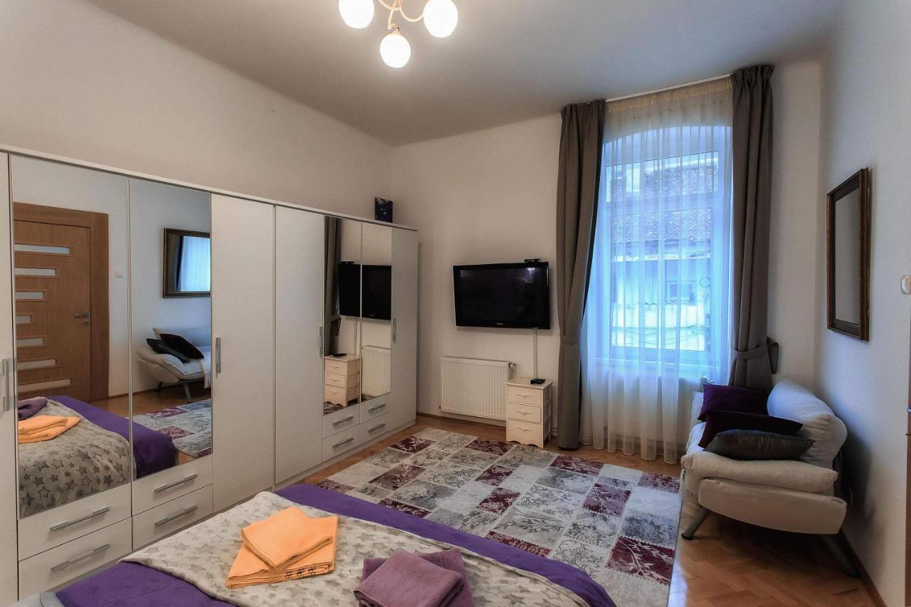 Brasov Centrul Vechi - 67Sqm - 2Min To Counsel Square Appartement Buitenkant foto
